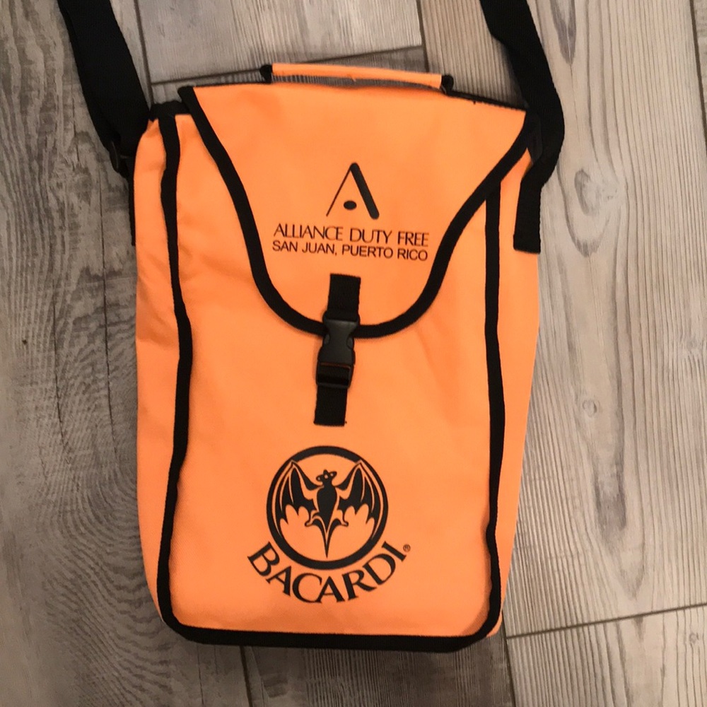 Tote - Picture 4 of 4